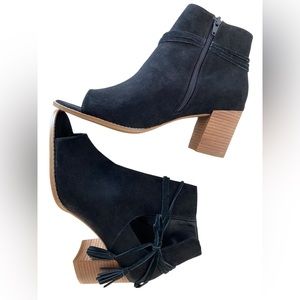 Mari A Alana peep toe Bootie